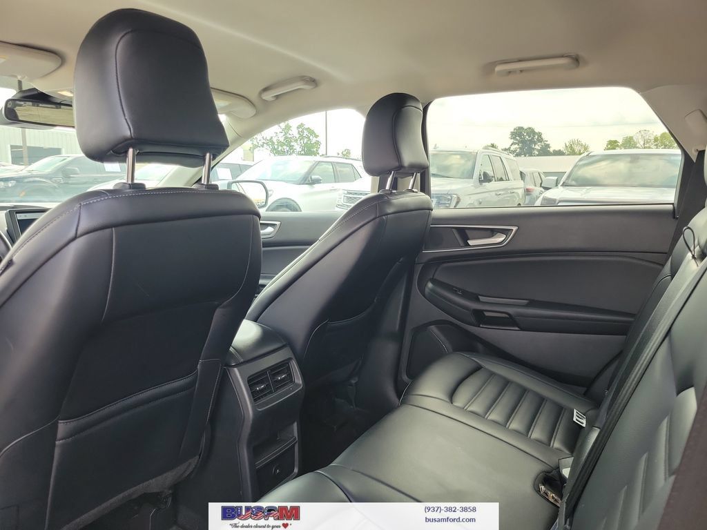Used 2024 Ford Edge SEL AWD/4WD image 12