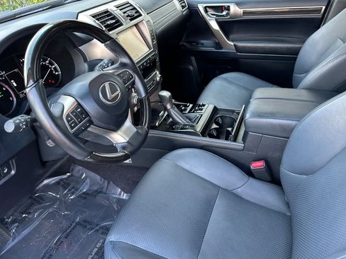 Used 2021 Lexus GX 460 Luxury image 11