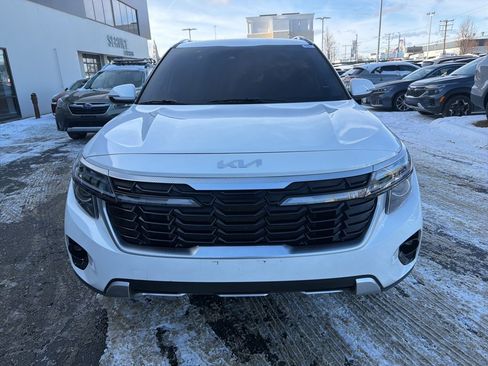 Certified 2025 Kia Seltos S image 3