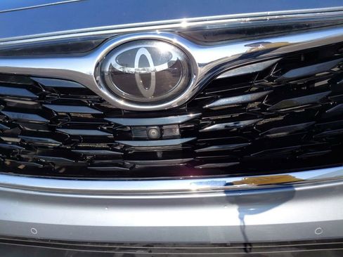 Used 2020 Toyota Highlander Platinum image 14