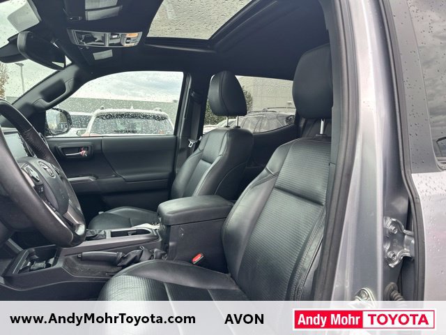 Used 2020 Toyota Tacoma TRD Off-Road w/ TRD Premium Off Road Package AWD/4WD image 18
