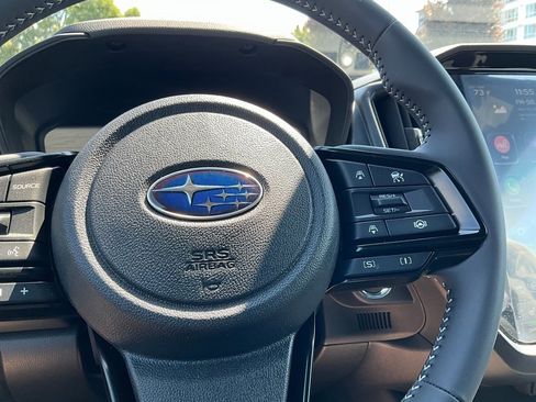 Used 2025 Subaru Forester Premium image 21