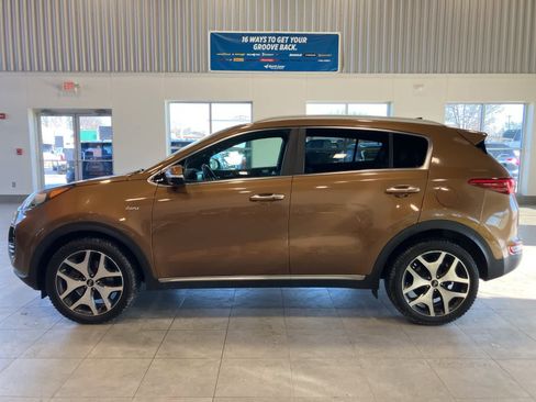 Used 2017 Kia Sportage SX image 8