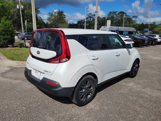 Used 2021 Kia Soul EX FWD image 2