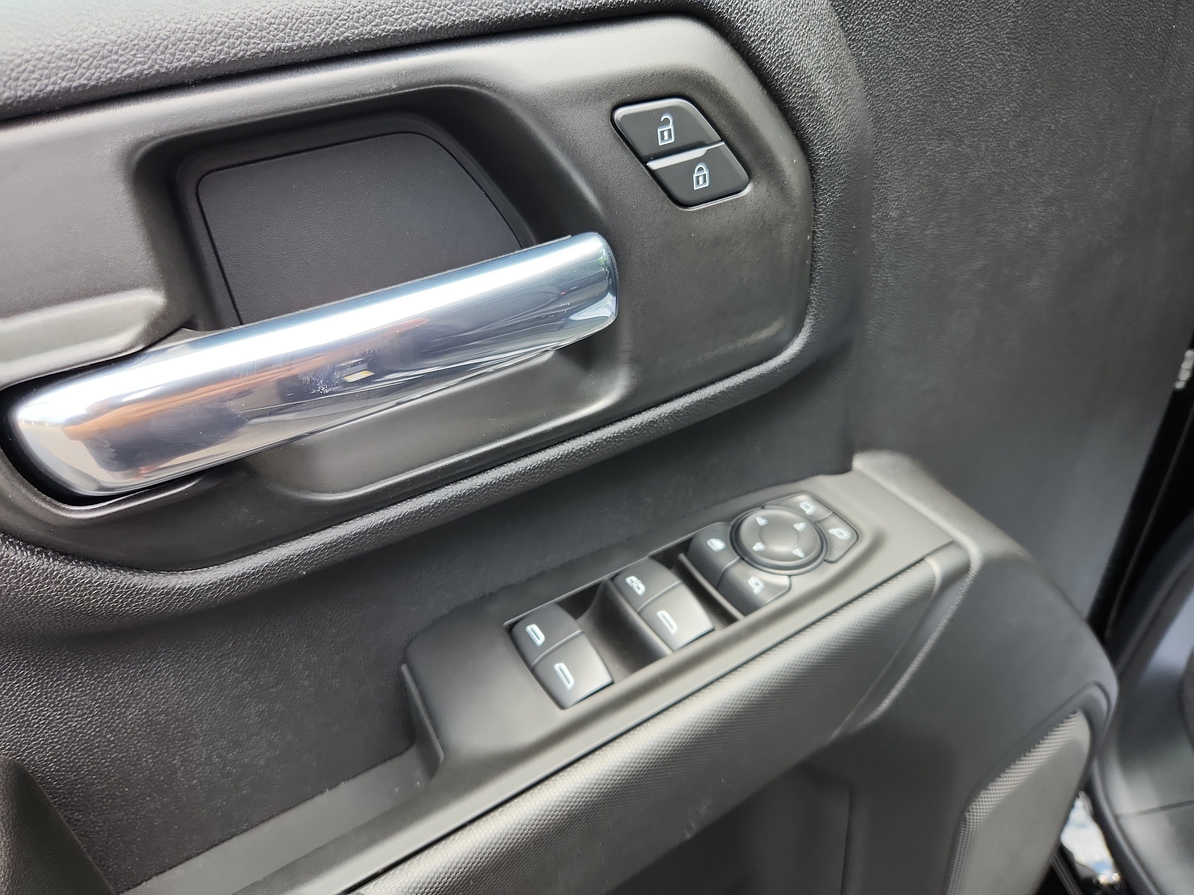 New 2026 Chevrolet Silverado 2500 Custom w/ Custom Value Package AWD/4WD image 9