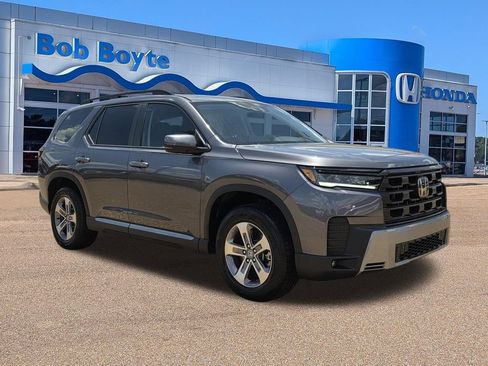 Used 2026 Honda Pilot EX-L image 3