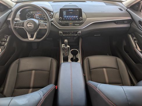 Used 2025 Nissan Altima 2.5 SR FWD image 22