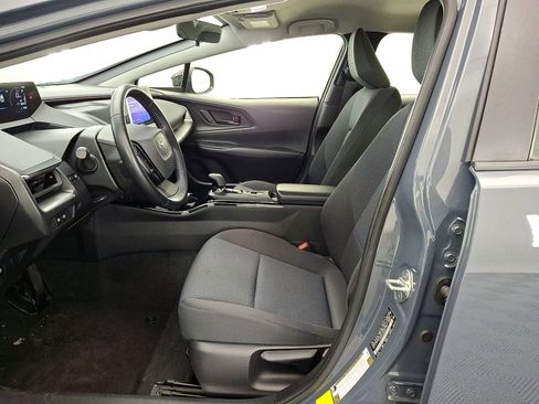 Used 2024 Toyota Prius LE image 11