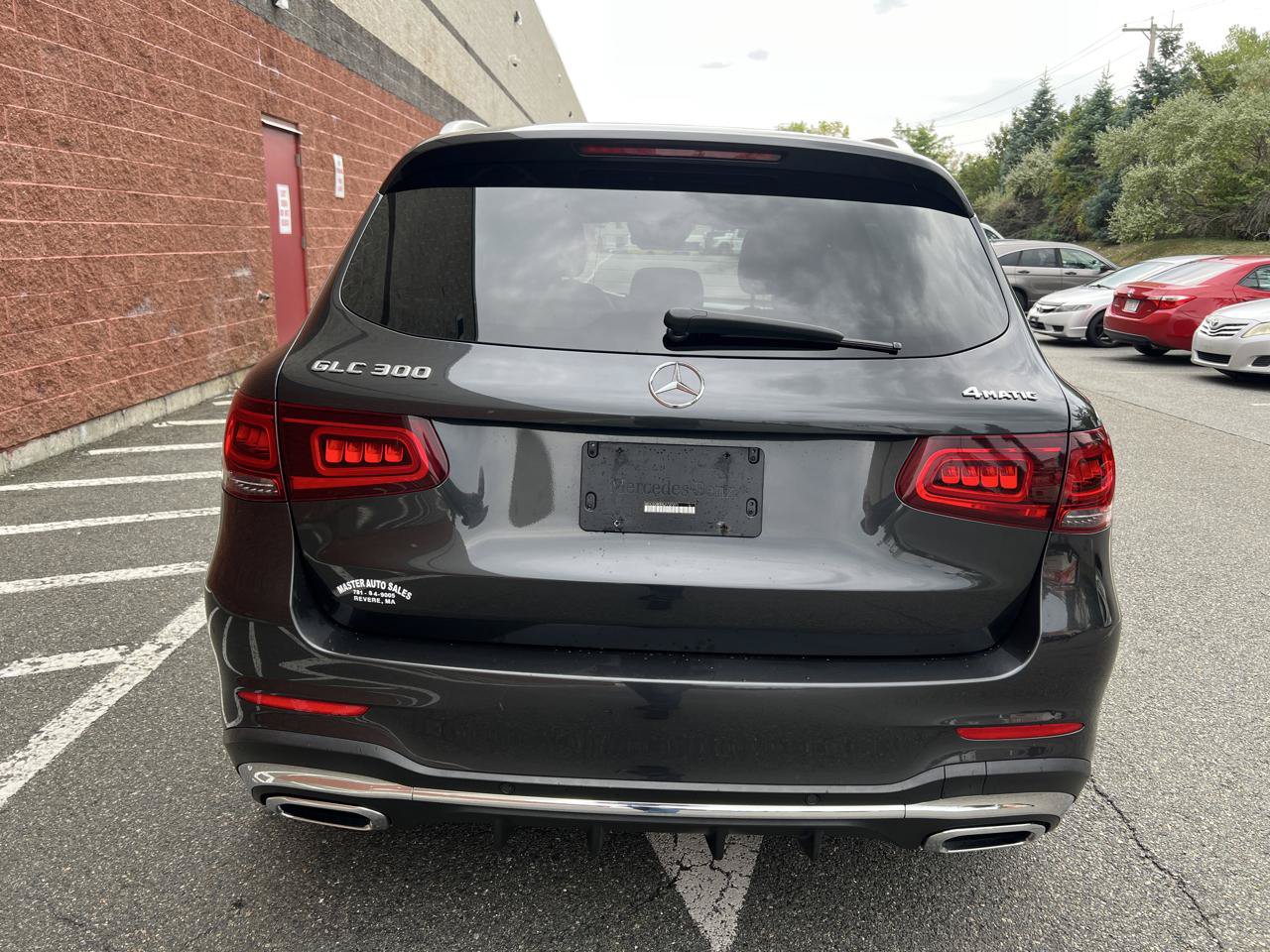Used 2020 Mercedes-Benz GLC 300 4MATIC w/ AMG Line image 8