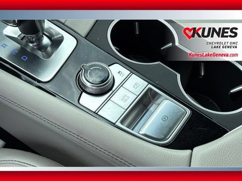 Used 2025 Genesis G70 2.5T AWD/4WD image 19