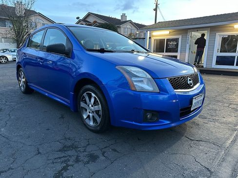 Used 2012 Nissan Sentra 2.0 SR w/ Special Edition Pkg image 3