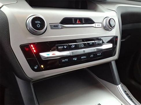 Certified 2023 Ford Explorer XLT w/ Equipment Group 202A image 21