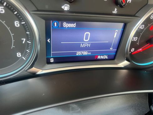 Used 2024 Chevrolet Equinox LT image 15