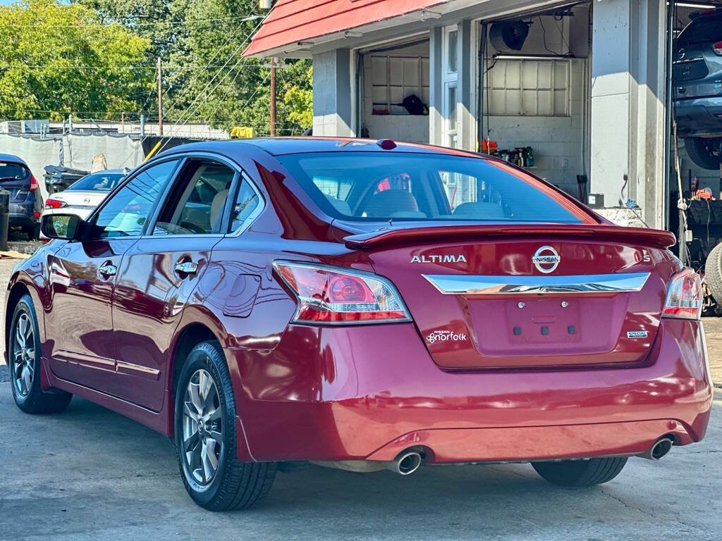 Used 2015 Nissan Altima 2.5 S w/ Special Edition Package FWD image 8