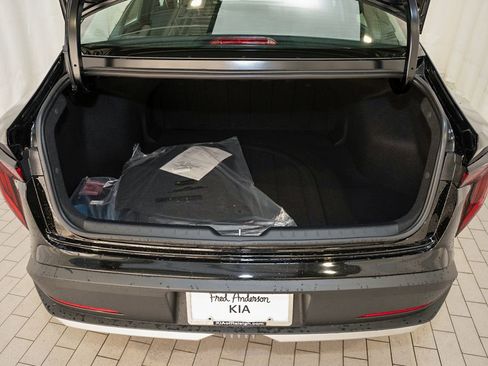 New 2026 Kia K4 LX image 6