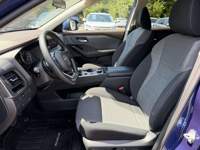 Used 2023 Nissan Rogue SV AWD/4WD image 14
