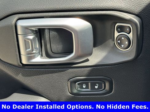 Used 2023 Jeep Gladiator Mojave w/ Cold Weather Group AWD/4WD image 22