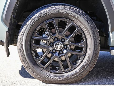 Used 2025 Toyota Sequoia Platinum image 10