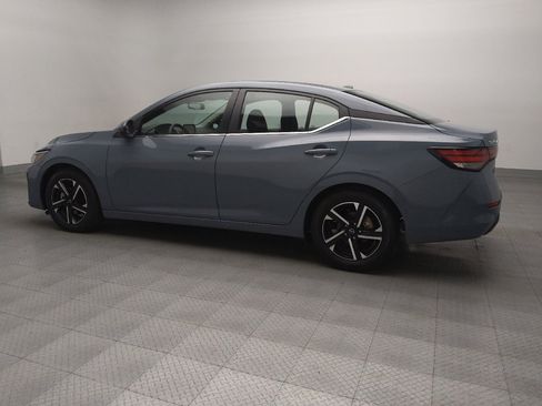 Used 2024 Nissan Sentra SV image 3
