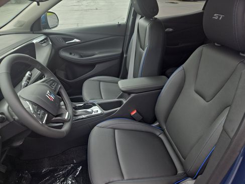 New 2026 Buick Encore GX Sport Touring w/ Comfort Package AWD/4WD image 14