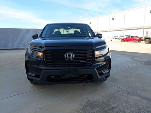 Used 2023 Honda Ridgeline Sport image 2