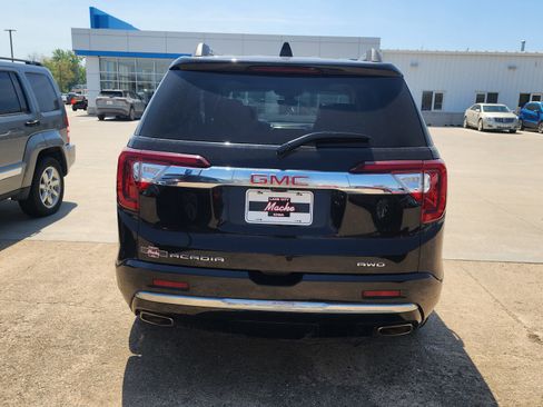 Used 2023 GMC Acadia Denali w/ Denali Technology Package AWD/4WD image 5