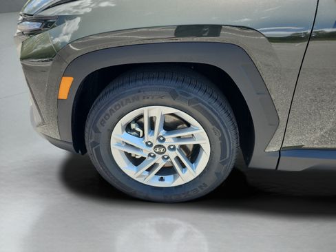 Certified 2026 Hyundai Tucson SE FWD image 9