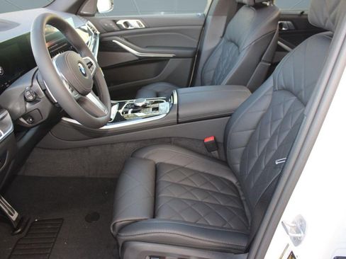 Used 2026 BMW X5 sDrive40i w/ M Sport Package RWD image 4
