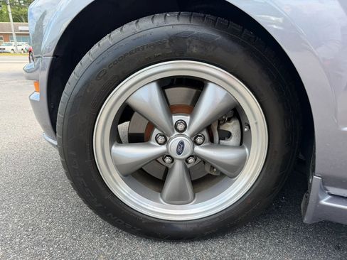 Used 2006 Ford Mustang GT Premium RWD image 27