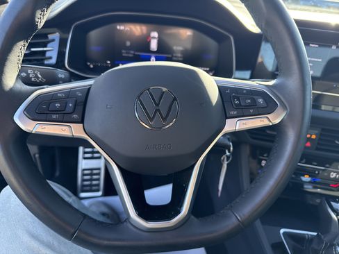 Used 2025 Volkswagen Jetta Sport image 17