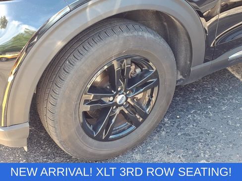Used 2024 Ford Explorer XLT w/ Equipment Group 202A AWD/4WD image 29
