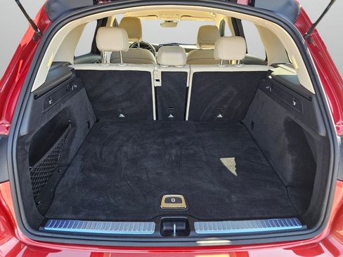 Used 2021 Mercedes-Benz GLC 300 4MATIC image 19