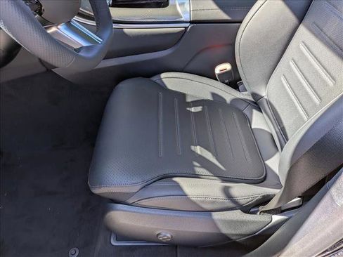 New 2026 Mercedes-Benz GLC 300 image 4