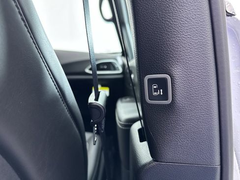 New 2026 Chrysler Voyager LX image 26