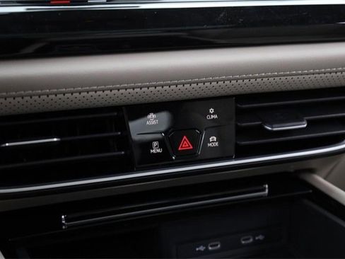 New 2026 Volkswagen Atlas SE image 17