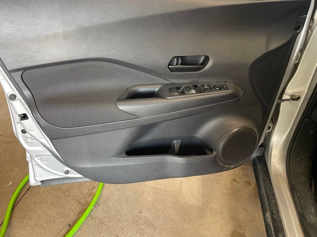 Certified 2020 Nissan Kicks S FWD image 9