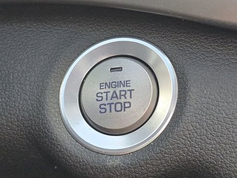 Used 2018 Hyundai Elantra Value Edition image 32