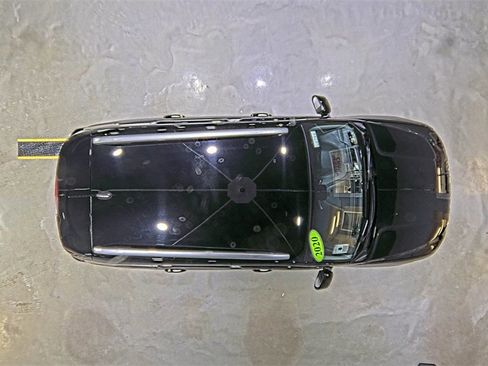 Used 2020 Jeep Cherokee Limited image 23