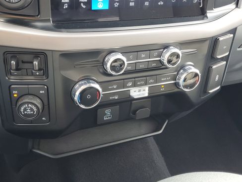 Used 2024 Ford F150 XLT w/ Tow/Haul Package image 18