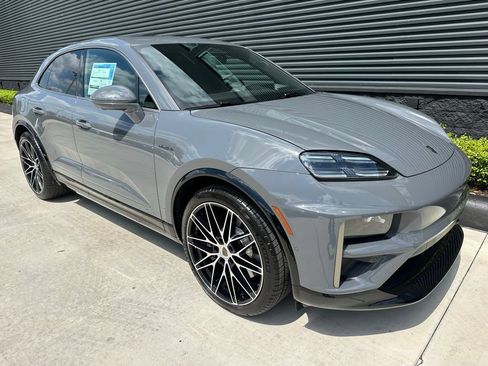 Used 2026 Porsche Macan Turbo Electric AWD/4WD image 11