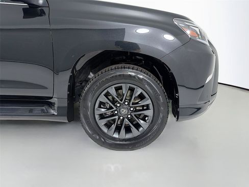 Used 2022 Lexus GX 460 Premium w/ Premium Package AWD/4WD image 28