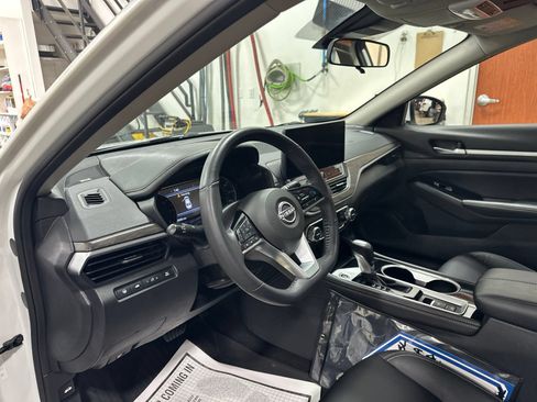 Used 2025 Nissan Altima 2.5 SL AWD/4WD image 13