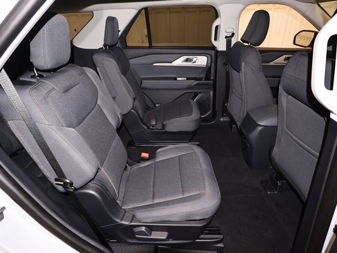 New 2026 Ford Explorer Active image 14