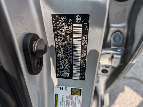 Used 2020 Toyota Corolla LE image 25