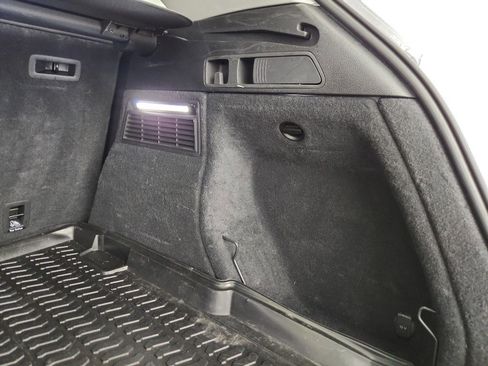 Used 2023 Audi Q5 2.0T Premium w/ Convenience Package image 40