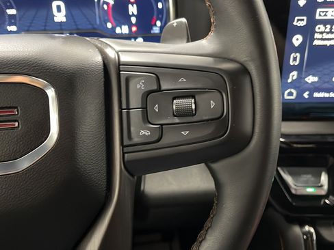 Used 2023 GMC Sierra 1500 AT4 w/ Technology Package AWD/4WD image 7