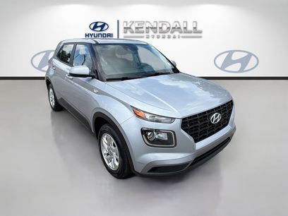 Used 2022 Hyundai Venue SE w/ Cargo Package