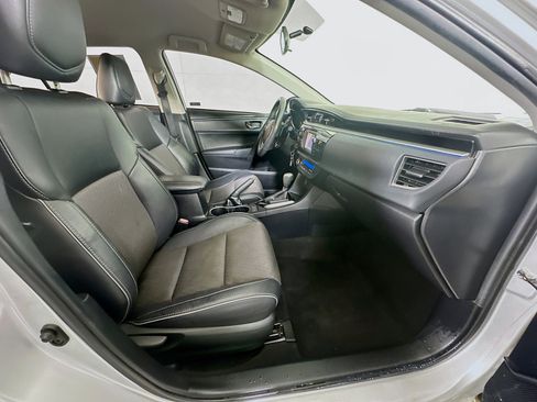 Used 2016 Toyota Corolla S image 28