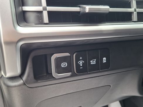 Used 2026 Hyundai Santa Fe SEL FWD image 10