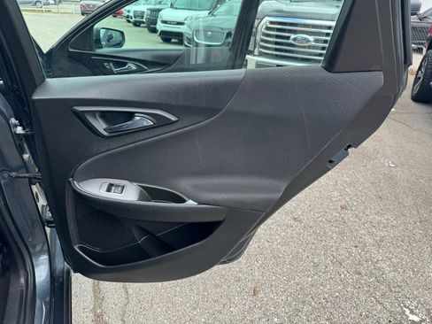 Used 2021 Chevrolet Malibu LS image 20